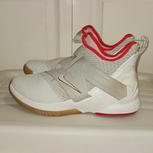 Nike LeBron "Soldier" 12 EP "Light Bone" - 8.5 - red/off-white/gold - Picture 4 of 15